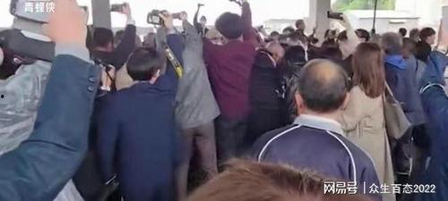 东京吃瓜群众,吃瓜群众的日常百态