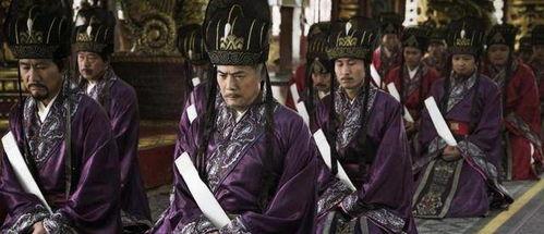 满朝吃瓜剧情解析大全,揭秘宫廷秘闻，一网打尽剧情解析大全